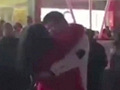 女子狂扇男子耳光后