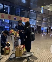 狂坐飞机买卖茅台,拉动贵州旅游消费这招,变味了