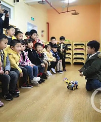 ˼ͯСѧУġС߽׶԰