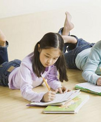 孩子是是新加坡国籍,以后在重庆上小学,中学,对他有没有影响