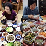 韩国人吃饭至少十个菜