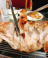 ������ǳ�����ļ��ڣ�2���˳Ե���4������