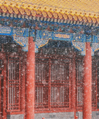 ����һ����ѩ��Ĺʹ���ͼ������Ҫ�������ʺ�ƨ