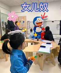 陈赫把自己打扮成巨型机器猫参加幼儿园活动,结果令人笑喷