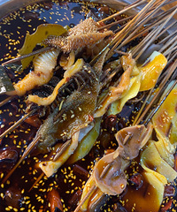 ��ɽ��ʳһ���У���һ�پ�Ȼ�ǳ��⳵˾���Ƽ���