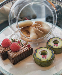 �ڽ�����62¥�Ը�ʥ���ͣ��ȸ��ƶ�����裬���