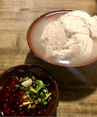 �ͱ�·�ļҳ��ˣ�������+�������հף�ζ������