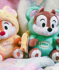 �������˵�ʿ���ܱߣ����Ӻ���ż���ɰ�����ȫ�ֿ�����