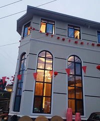 农村花120万修的别墅