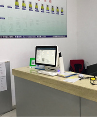 ��س�����󳵣������ϰ���������������ʵ������