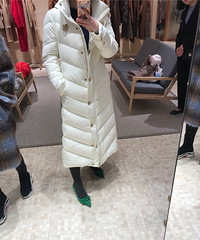 �����ʺ�30�����Ҵ���ŮװƷ�ƣ����С�����綼�У��ʸ�Ҳ�ܺ�