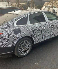 ��ͷ��C����β�ƣ�һ����ͧ