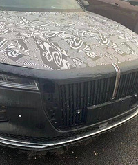 ��ͷ��C����β�ƣ�һ����ͧ