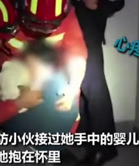 在中国,怀抱几个月娃想跳楼的宝妈们不下几百万吧?