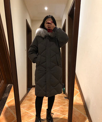 这件长款羽绒服的长度对小个子太友好了,刚刚好