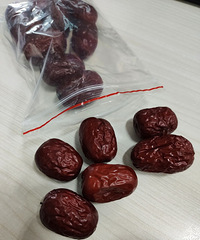 个头不大果肉还可以的甜枣,不用洗都很干净