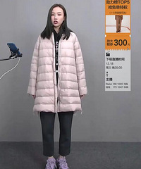 帮忙看一下衣服jnby羽绒服,选哪件?