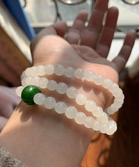 晒晒我目前买得最贵的翡翠戒指,猜猜它多少钱