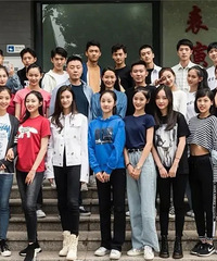 ��Ӱ��һ������Ӱ����һ�о�˭���