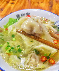 ����ĳ��־�Ȼ���԰��������ĵ㣬�ٽ�ζ������ɫ