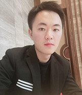 95年176CM小哥征婚,是置业顾问