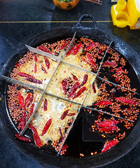 ��һ����Ʒ�����࣬������Χ�Լ۱���ߵ�һ��