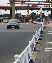 �������е������ϸ���Ϲ�������µ�ͷ���أ���������