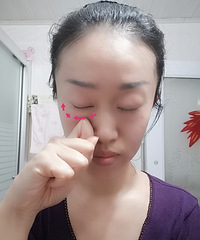 熟龄肌抗衰老按摩手法!这样做紧致肌肤,还能减轻法令纹