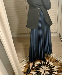 买到两条超推荐的ZARA百褶裙,搭配西装好看