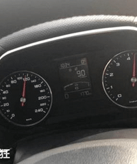 ˵˵����ĳ�������120km/h����ķ�����ת���Ƕ��٣�