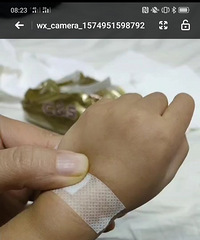两岁女儿遭人性侵,单亲妈妈每天以泪洗面