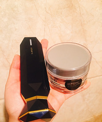 ���������Ҹ��е�8������뵽�ͳ�������