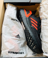 心仪已久的 adidas UB20黑红配色终于到手 Nice