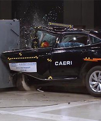 �б��в�������أ�20��Ӽ��ˣ�ײ���ǿ�Ӽ����