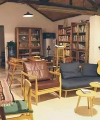 ��ͽ�ֱ��ķ���Ժ�ӣ�����һèһ����������ʫ������