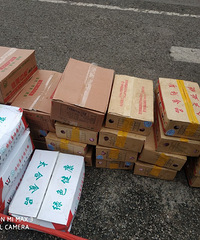 联合隔壁小区的邻居拉了一车冻货