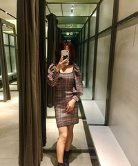 一个多月没逛街了,今天去了一趟Zara,试衣间从未如此冷清!
