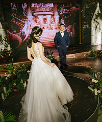婚礼现场演《美女与野兽》歌剧燃爆全场,宾客看得津津有味
