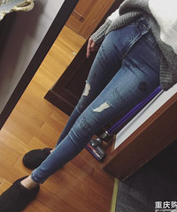 同样多的钱,大家会倾向于买五件便宜的衣服还是买一件贵的?