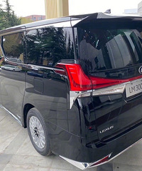 OMG�����������⳵���Ӽ�82��ϲ���׿���˹LM