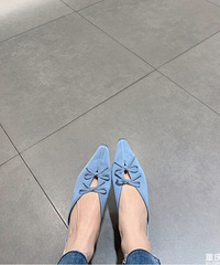 逛街发现两双超美的单鞋,舒服不累脚