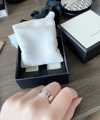 �ڹ������˷�ܴ��GucciGhost������ָ�������ɰ�
