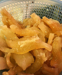 跟着火锅店老板去买菜,体验了在菜市场“刷脸卡”的待遇