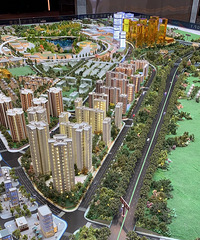 小区外面忽然就多了一个高架桥,这个房子到底还住不住呀,纠结