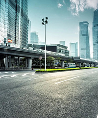 4����ʵʩ���¹涨��ͨ�зѷ�Ʊ�б�