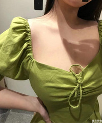 试了几家快时尚的新款衣服,把好看的拍下来了分享给大家!
