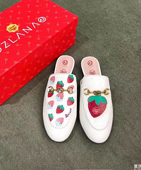 �ֲ�����˫��Ů��������Ь�ӣ�һ�۴�������