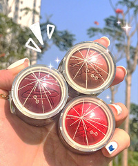 给你整个宇宙的浪漫小飞船腮红