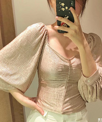 我试了UR这10件连衣裙和小上衣,真的都超好看!