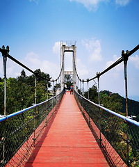 ����Ԥ�ڵ�ʯ��ɽ������ˣ�±������л���